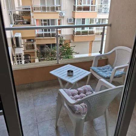 Dobi Apartament *