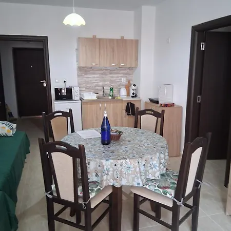 Apartament Dobi *